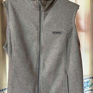 Columbia Heather Gray Fleece Vest